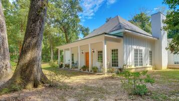 Cottage (3 Bedrooms) | Bagian depan properti