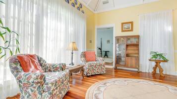 Cottage (3 Bedrooms) | Interior