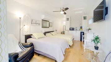 Espace de travail pour ordinateur portable, draps fournis