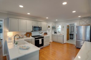 House (3 Bedrooms) | Interior - Guntersville Lake Access: Scottsboro Home (Scottsboro)