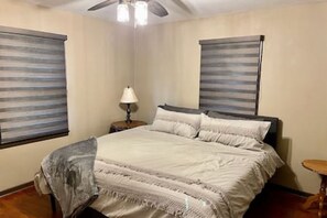 3 bedrooms, iron/ironing board, free WiFi, bed sheets