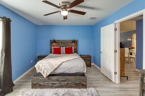 House (1 Bedroom) | 1 bedroom, iron/ironing board, bed sheets