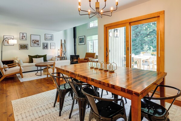 Apartment (2 Bedrooms) | Interior - Modern Mountain Haven: 5 Mi to Mt Snow Slopes! (Wilmington)