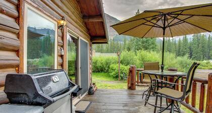 Montana Mountain Getaway - 1 Mi to Yellowstone!