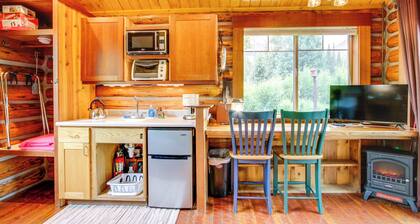 Montana Mountain Getaway - 1 Mi to Yellowstone!