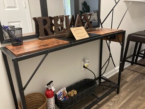 Interior - Cozy Apartment near braves stadium & Cumberland Mall ✨ (Smyrna)