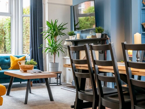 Gorgeous 4 Bedroom Home 7 Min from City Centre - Pass the Keys