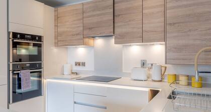 Pass the Keys | 1 bed Albury Contemporary Apartment with Secure Parking