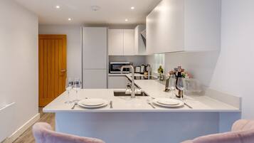 Fridge, microwave, oven, dishwasher
