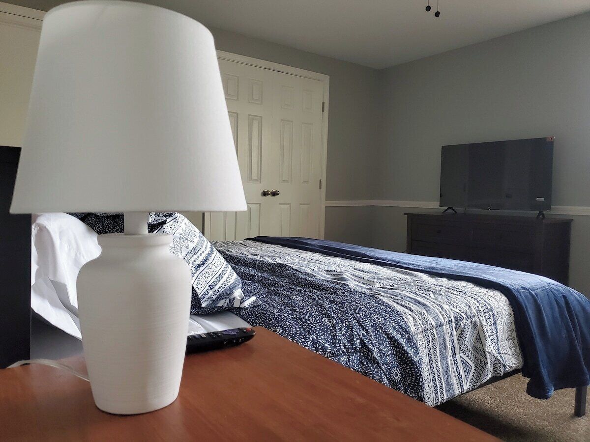 4 bedrooms, WiFi, bed sheets