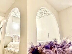 1 bedroom, in-room safe, iron/ironing board, free WiFi