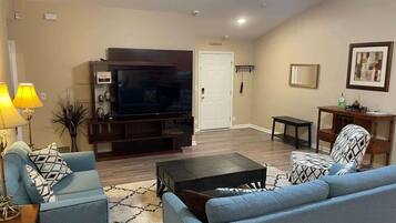 Televisie en een kantoor