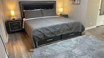 4 slaapkamers, een strijkplank/strijkijzer, wifi, beddengoed