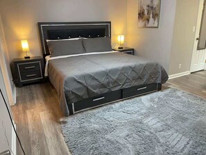 4 Schlafzimmer, Bügeleisen/Bügelbrett, WLAN, Bettwäsche