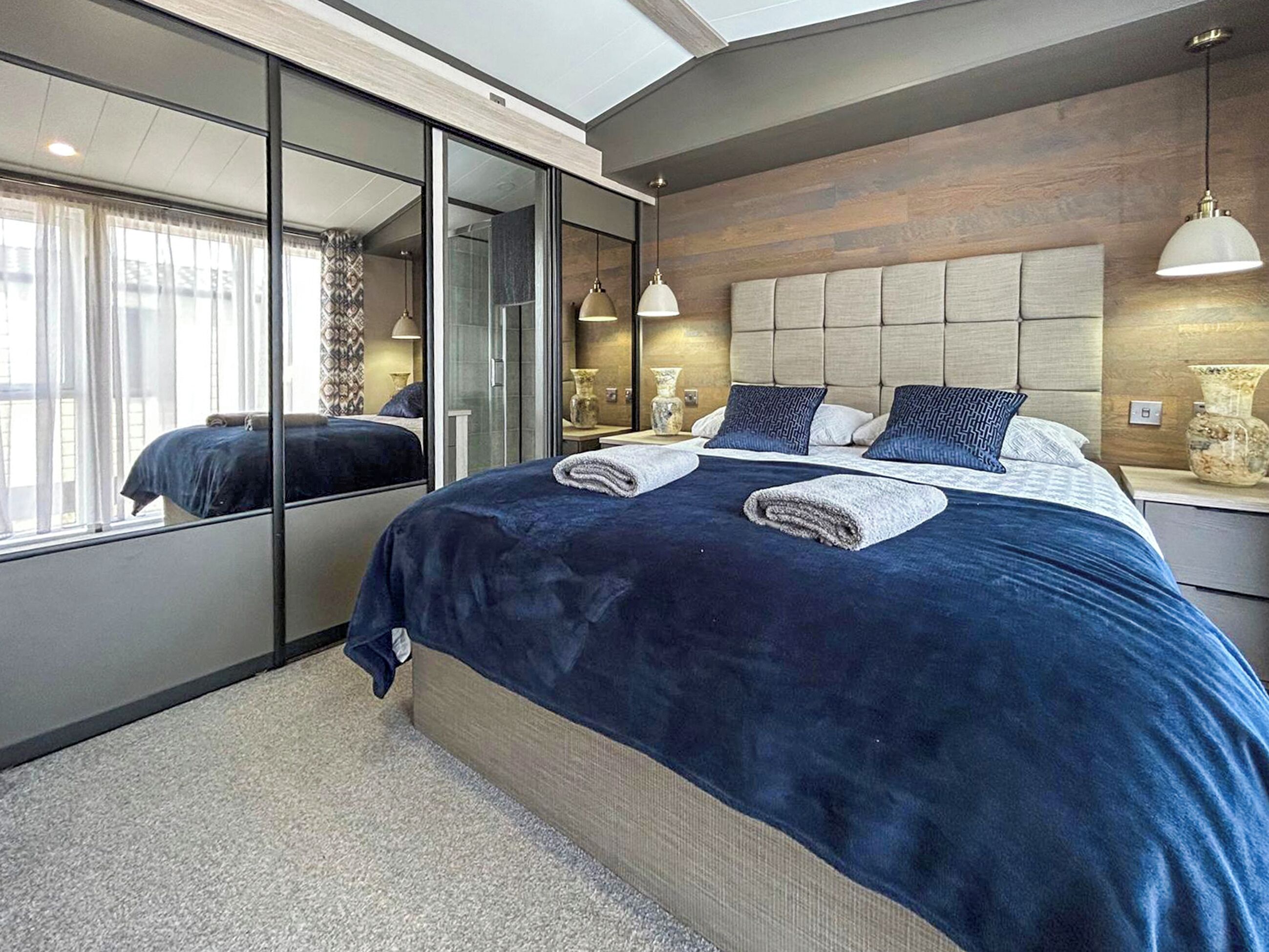 2 quartos, Wi-Fi de cortesia, roupa de cama