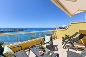 Terrace/patio - Maranuelas Beachfront 350FP by VillaGranCanaria (Arguineguin)
