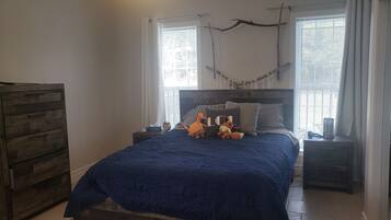 3 dormitorios, tabla de planchar con plancha, wifi y ropa de cama