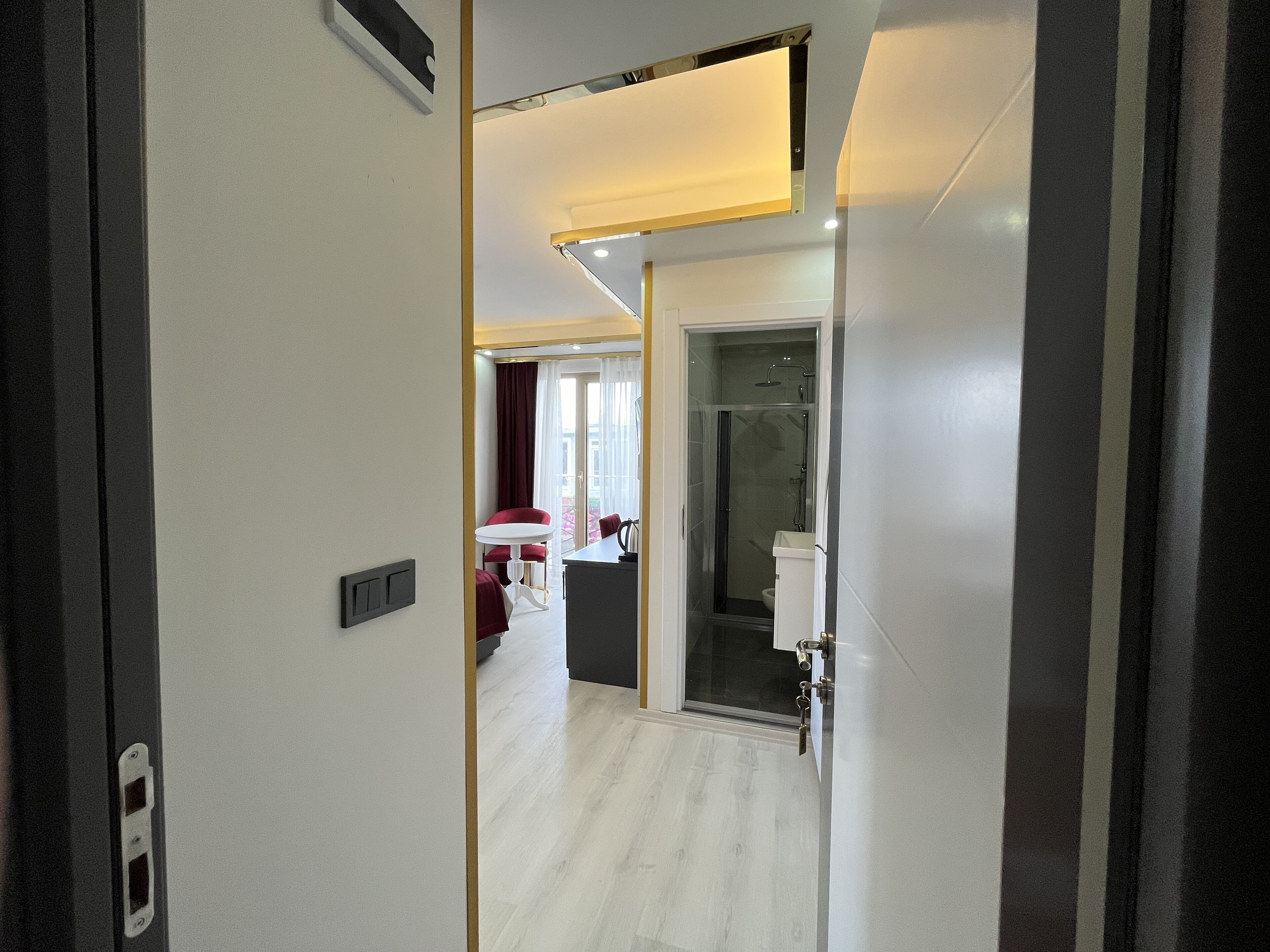 Exclusive Tek Büyük Yataklı Oda | Masa, ses yalıtımı, ücretsiz kablosuz İnternet 