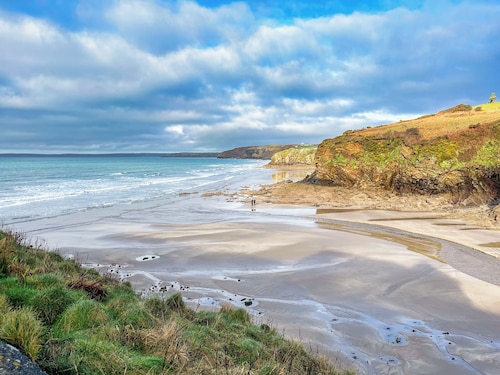 5 bedroom accommodation in Little Haven, near Haverfordwest