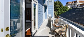 Gorgeous Victorian-Downtown Napa! THE CARRIAGE HOUSE, 2br, 2ba, walkable.