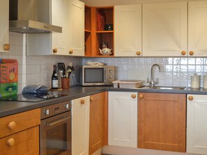 Dishwasher, cookware/dishes/utensils