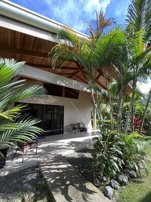 Terrace/patio - Costa Rica Tennis and Pickleball Paradise At 506 Tennis Center (Esperanza Nosara)