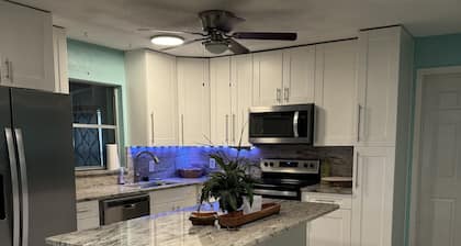 Quiet Indian Shores Beach House one mile from the sand with Game Room.