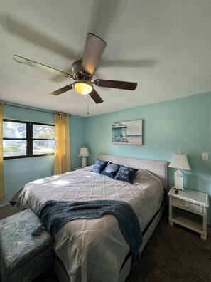 4 bedrooms, iron/ironing board, free WiFi, bed sheets - Quiet Indian Shores Beach House one mile from the sand with Game Room.  (Seminole)