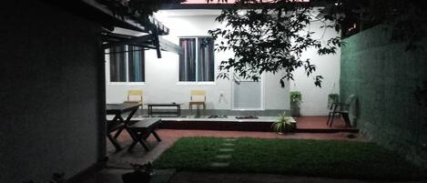 Mặt tiền nơi lưu trú