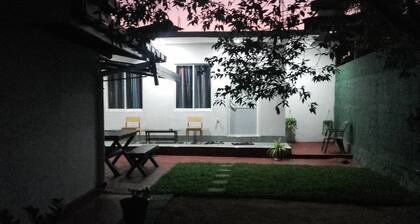 Araliya White House
