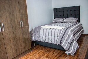 3 bedrooms, WiFi, bed sheets