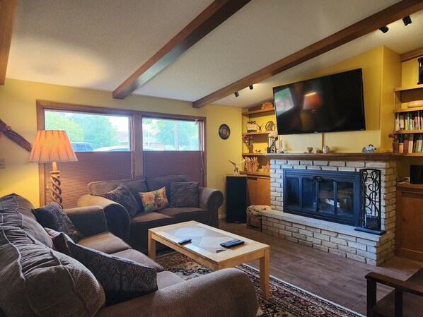 Televisión y estéreo 