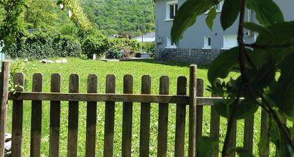 Maison à la Montagne Avec la vue sur le Montcalm Avec son Jardin Clôturé