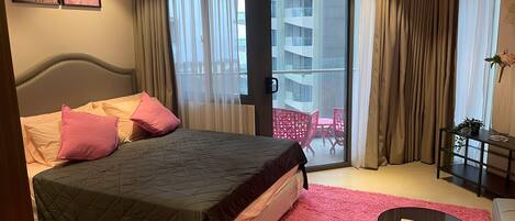 1 bedroom, desk, iron/ironing board, free WiFi