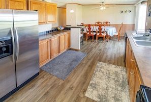 Microwave, oven, stovetop, dishwasher