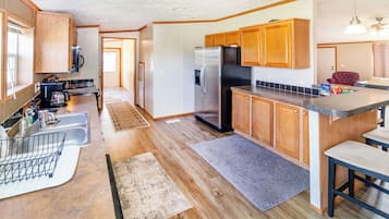 Microwave, oven, stovetop, dishwasher
