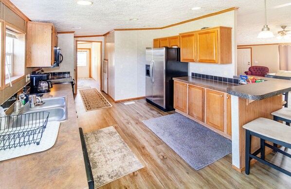 Microwave, oven, stovetop, dishwasher