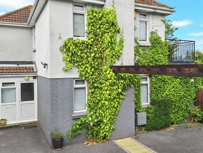 Exterior detail - 3 bedroom accommodation in Paignton (Paignton)