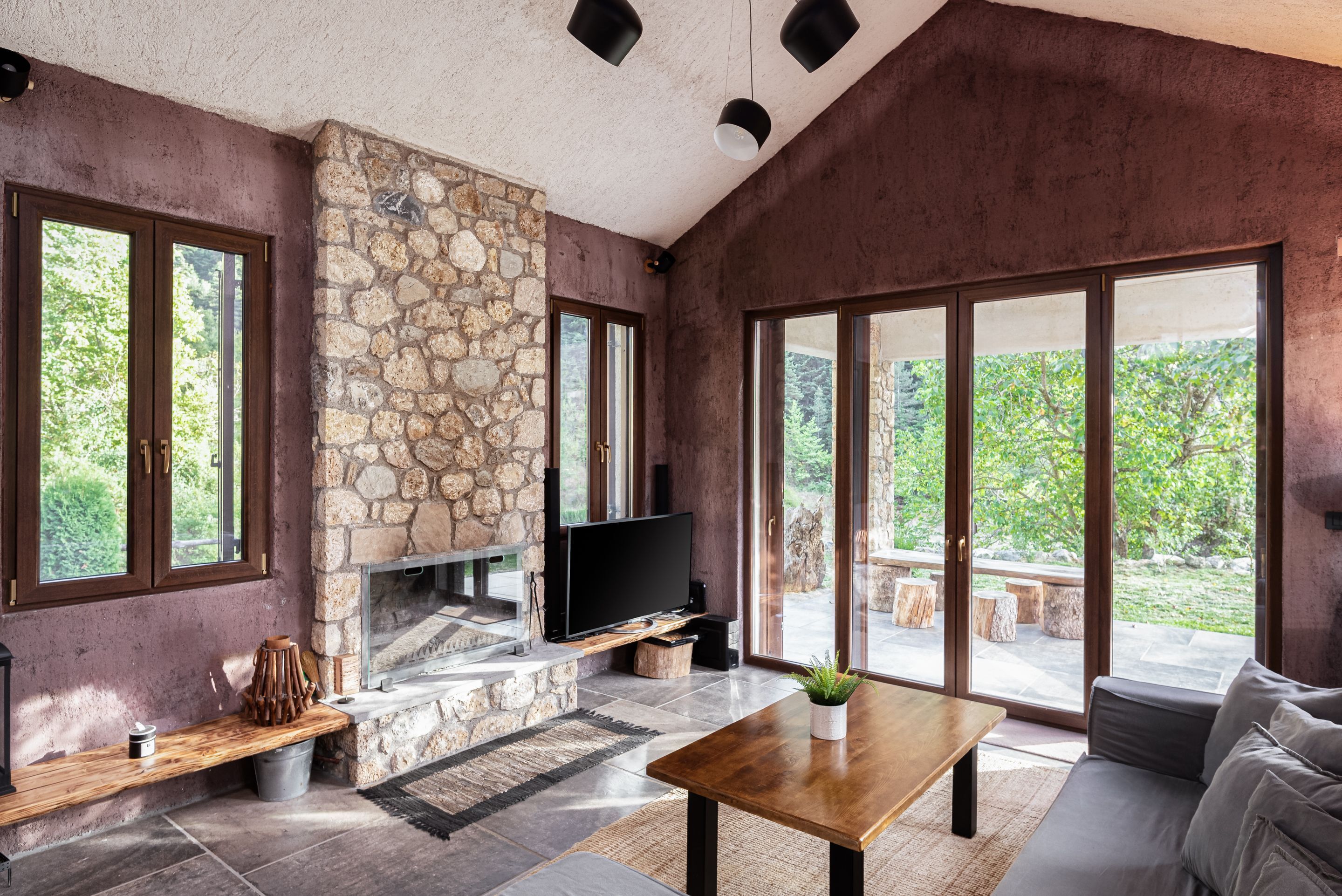 Chalet | Living area | 45-inch Smart TV with satellite channels, fireplace, Netflix