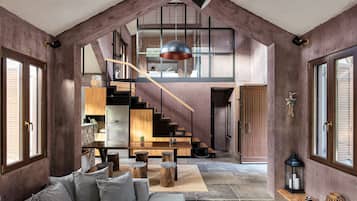 Chalet | Living area | 45-inch Smart TV with satellite channels, fireplace, Netflix