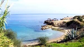 Espreguiçadeiras, toalhas de praia