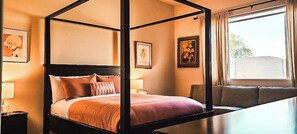 4 chambres, fer et planche à repasser, Wi-Fi, draps fournis