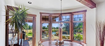 Luxe Guest House -Ideally located to Dtwn, ski resorts & recreational activities