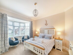 2 室のベッドルーム、WiFi (無料)、ベッドシーツ