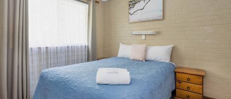 2 bedrooms, iron/ironing board, travel crib, free WiFi