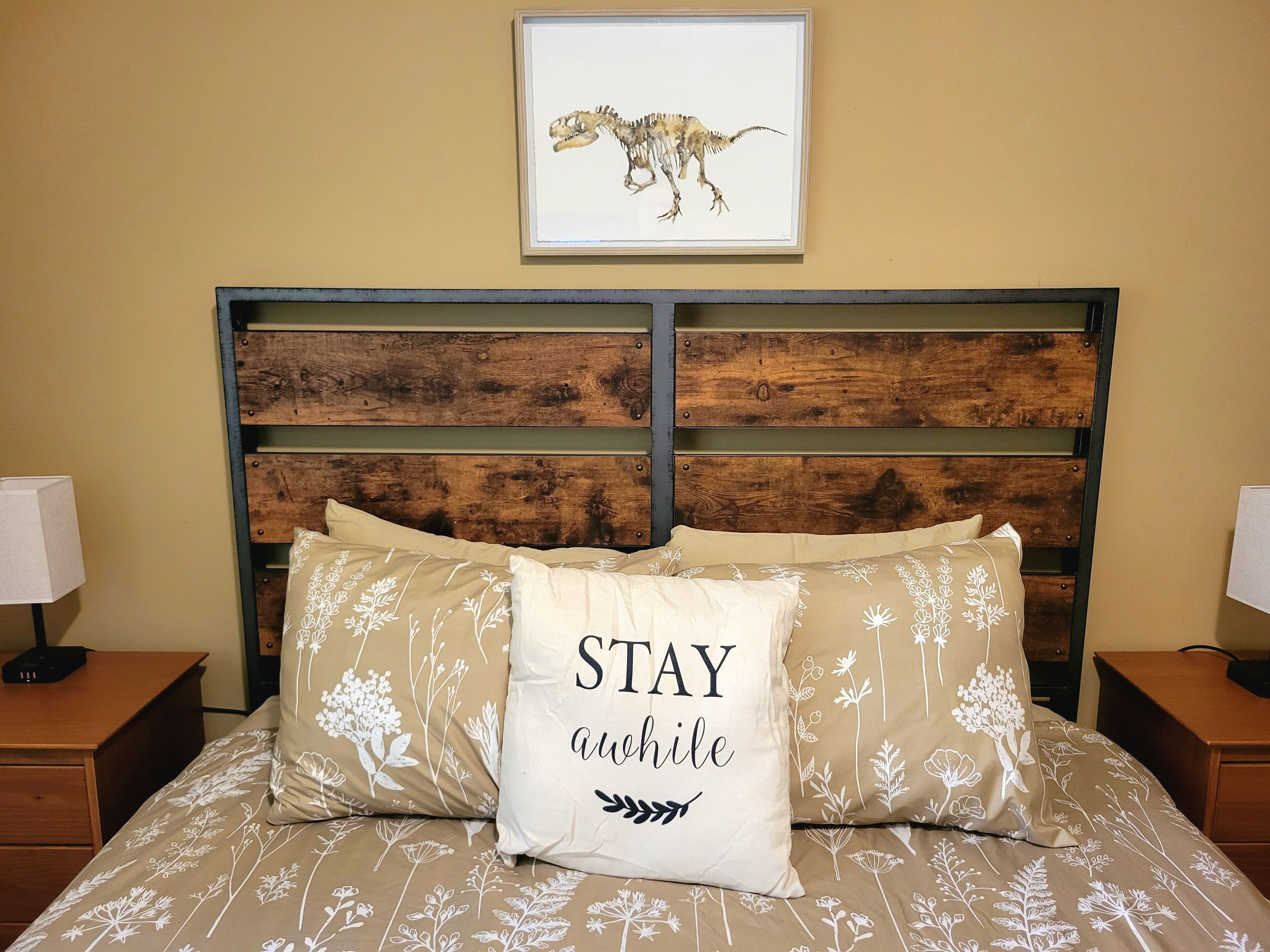 4 habitaciones, tabla de planchar con plancha, wifi y ropa de cama 