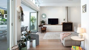 Smart TV, stereo