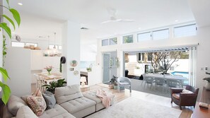 Smart TV, stereo