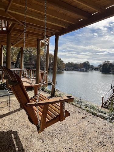 Stenson Hollow Lake Condo