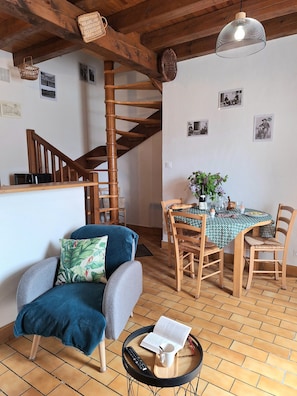Interior - Gîte Philomène Dans Ancien Presbytère - 2 Pers - à St Georges de Lévéjac (Massegros Causses Gorges)